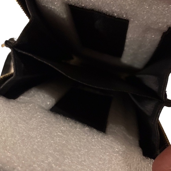 MONARQUE PINK FLORAL ON BLACK CROSSBODY BAG PURSE WALLET WATERCOLOR FLORAL PURSE - Picture 5 of 13